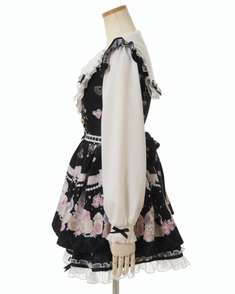 リズリサ♡Romantic Cosmetics柄セットアップ