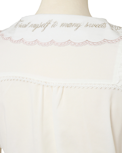 完売品♡LIZLISA♡ストロベリー刺繍ブラウス♡ホワイト×ブルー