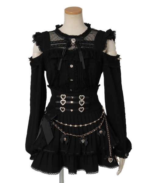 予約商品】肩あきダブルストラップトップス ｜ LIZ LISA（リズリサ