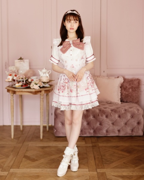 ♡即購入○LIZLISA Many Hearts Afternoontea柄 セットアップ