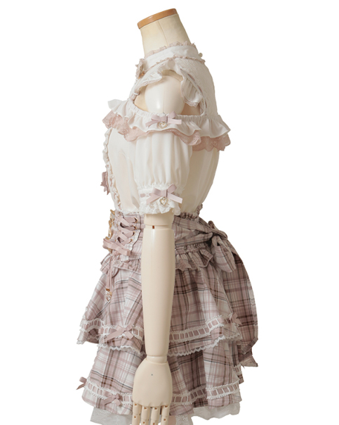 値下げ中！♥リズリサ LIZLISA 3つリボンハートチョーカーブラウス♥ LIZ LISA]新品3つリボンハートチョーカーブラウス - メルカリ