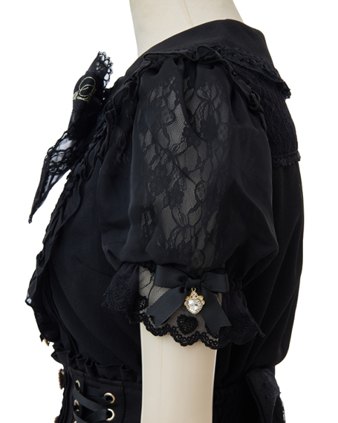LIZLISA系♡ハシゴレース ポンポン ドットフロッキーポンチョ型ブラウス 黒 LIZLISA系♡ハシゴレース ポンポン ドットフロッキーポンチョ型