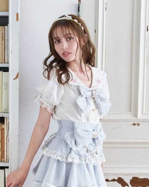 LIZLISA リズリサ ストロベリー刺繍セーラーリブブラウス 量産型 地雷系 ストロベリー刺繍セーラーリブブラウス ｜ LIZ LISA（リズリサ）公式
