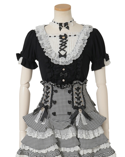 LIZLISA スピンドルヨークカットトップス ブラック 予約商品】スピンドルヨークカットトップス ｜ LIZ LISA（リズリサ