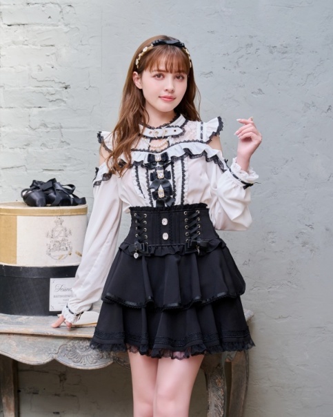 予約商品】3つリボンフロントチョーカーブラウス ｜ LIZ LISA