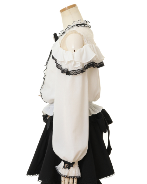 オープンショルダーフリルブラウス ｜ LIZ LISA（リズリサ）公式