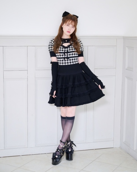 Liz lisa16日まで予約があります ギンガムニットカットアウトワンピース ｜ LIZ LISA（リズリサ）公式