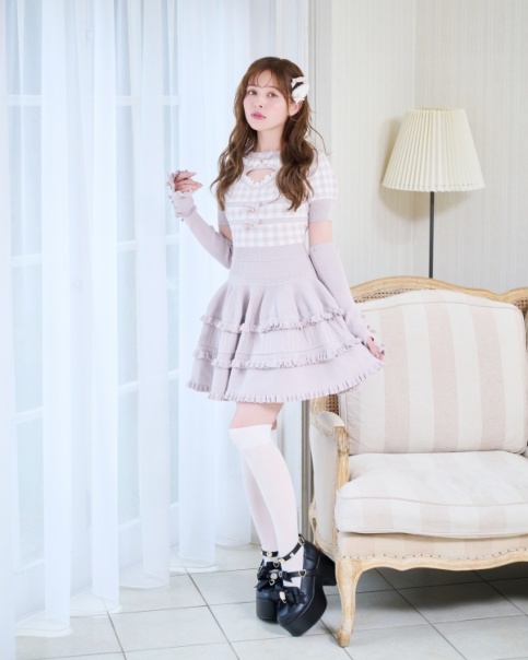 ギンガムニットカットアウトワンピース ｜ LIZ LISA（リズリサ）公式