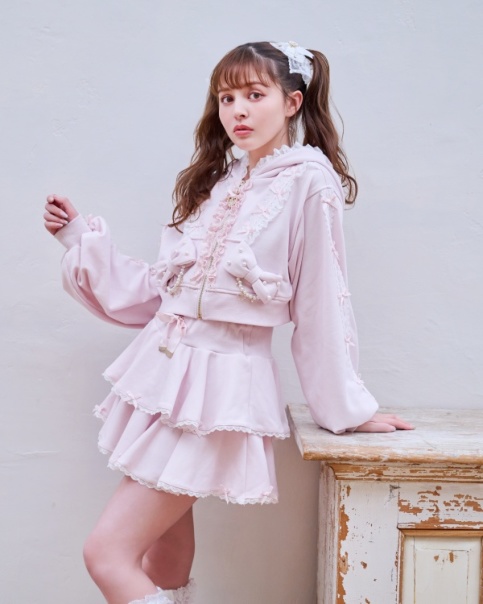 リズリサ　セットアップ　花柄　 オフショル　スカパン　チュニック　上下セット レースアップサスペンダー付スカパン ｜ LIZ LISA（リズリサ