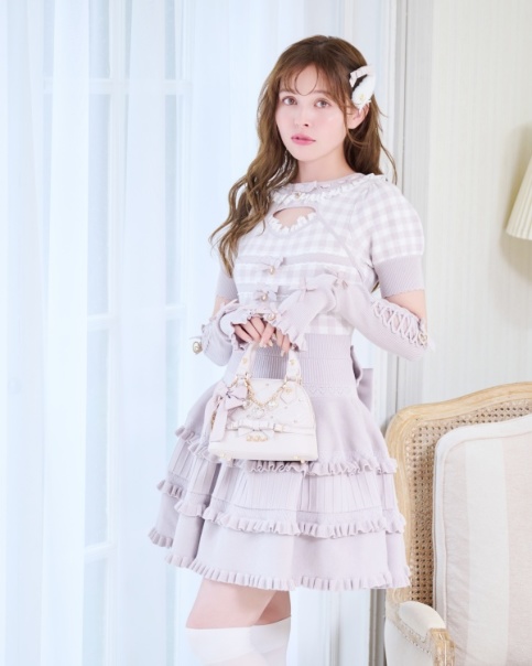 予約商品】ビジューキルティングミニハンドバッグ ｜ LIZ LISA