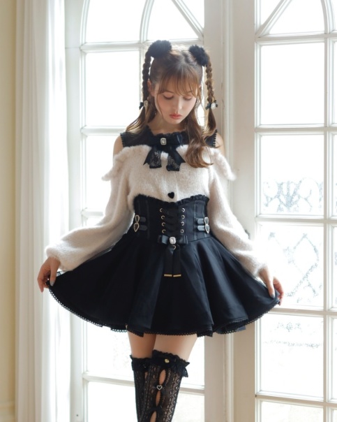 予約商品】レースアップコルセットライクスカパン ｜ LIZ LISA
