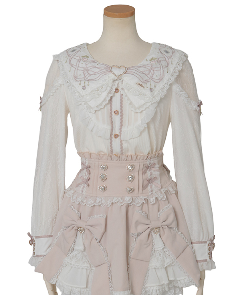 じゅんリズム様 予約商品】ジュエリーリボン刺繍セーラーリブトップス ｜ LIZ LISA