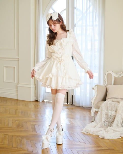 Liz lisa16日まで予約があります フロントカシュクールBIGリボンセットアップ ｜ LIZ LISA（リズリサ