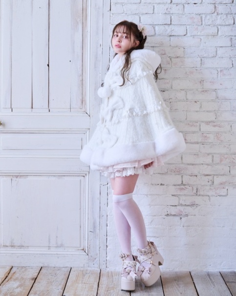 ミルフィーユレースポンチョ ｜ LIZ LISA（リズリサ）公式通販